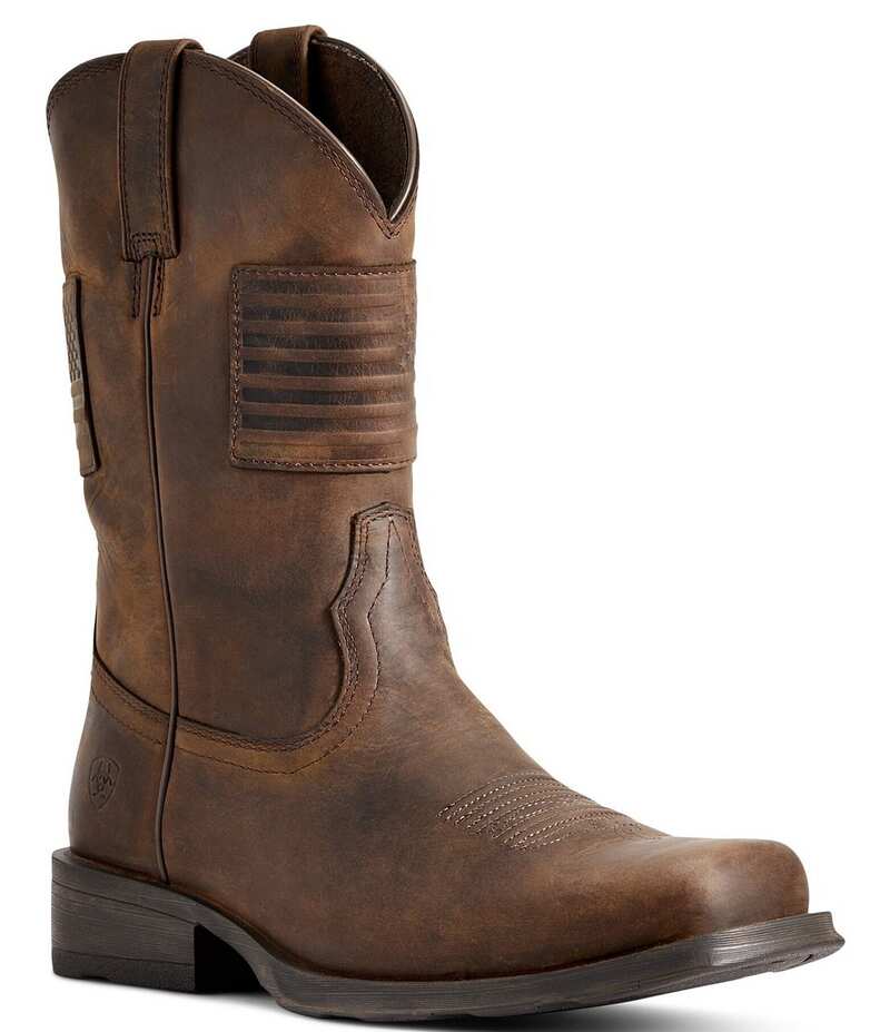アリアト メンズ シューズ ブーツ・レインブーツ Ariat Men\u0027s Rambler Patriot Western Boots Distressed Brown 赤銅色