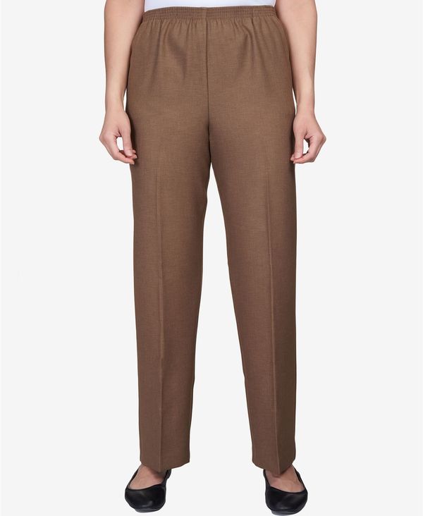 アルフレッド ダナー レディース ボトムス カジュアルパンツ Alfred Dunner Women's Classic Textured Proportioned Short Pant Taupe トープ