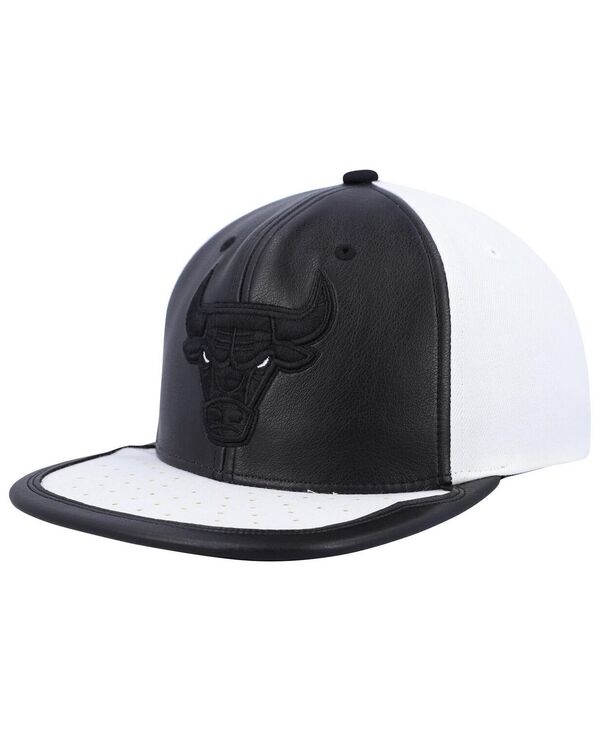 ミッチェル&ネス メンズ アクセサリー 帽子 Mitchell & Ness Men's Black and White Chicago Bulls NBA Day One Snapback Hat Black White ホワイト