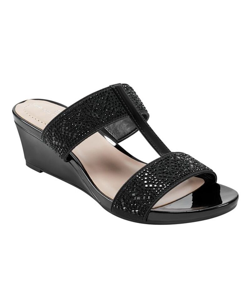 バンドリーノ レディース シューズ サンダル Bandolino Women's Iluvit Embellished T Strap Wedge Sandals Black ブラック｜ReVida 店