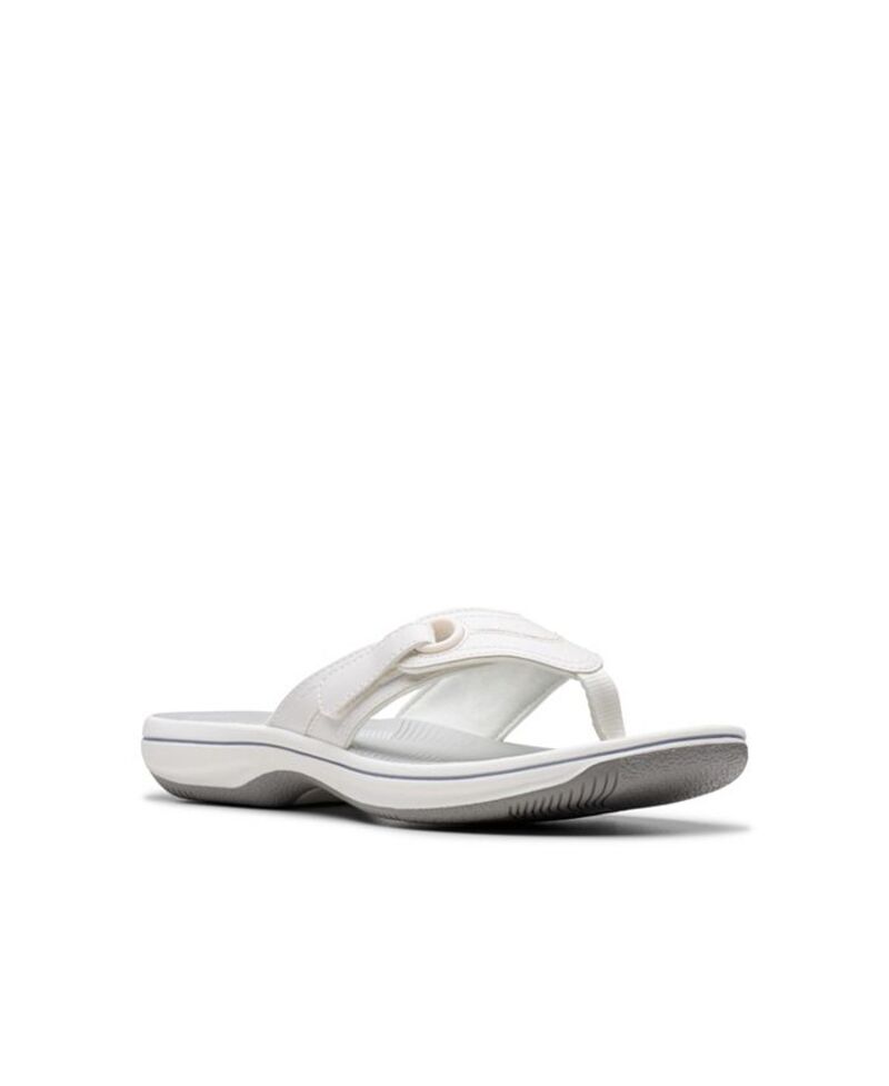 クラークス レディース シューズ サンダル Clarks Cloudsteppers Women's Breeze Reyna H Slip-On Sandals White Textile ホワイト