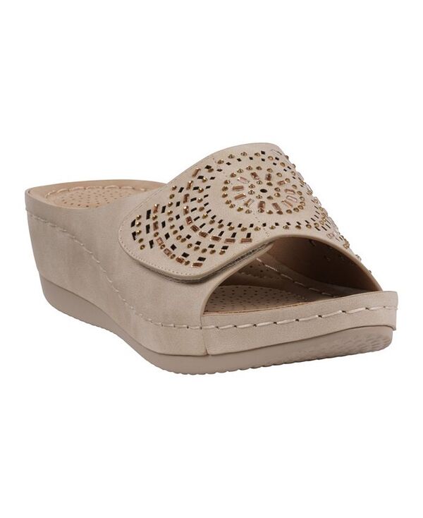 ジーシーシューズ レディース シューズ サンダル GC Shoes Women's Adrina Embellished Wedge Sandals Natural｜ReVida 店