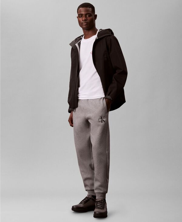 カルバンクライン メンズ ボトムス カジュアルパンツ ジョガーパンツ ロゴ フリース Calvin Klein Men's Monogram Logo Fleece Joggers Gray Heather グレー