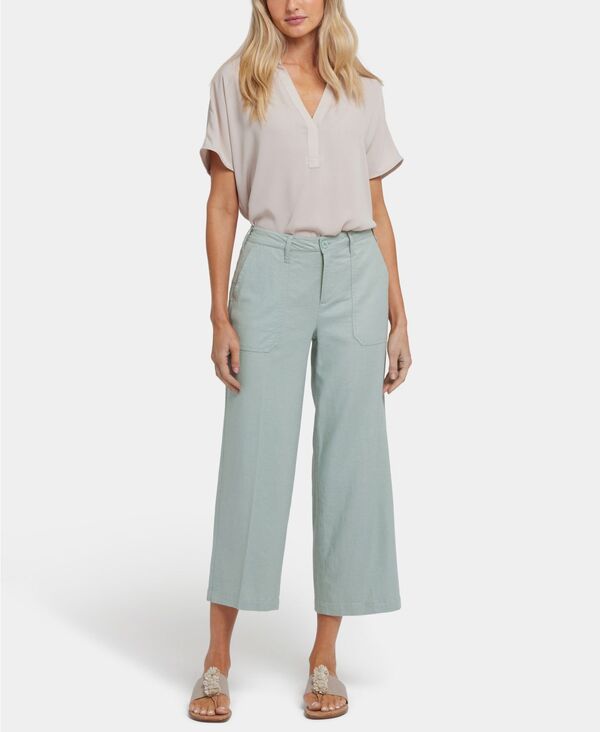 エヌワイディージェイ レディース ボトムス カジュアルパンツ ワイドレッグ パンツ キャップ NYDJ Women's Wide Leg Cargo Capri Pants Tomatillo