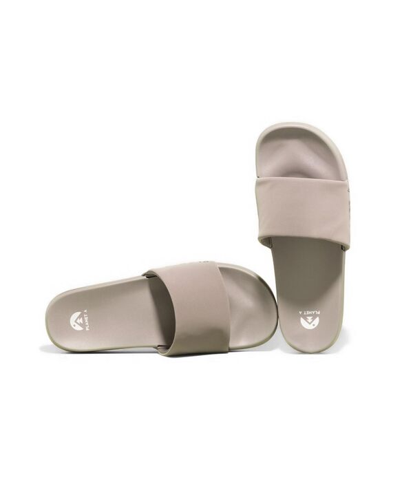 ディアフォームズ メンズ シューズ サンダル Dearfoams Men's Planet A REGNR8 Slide Sandal Medium grey グレー