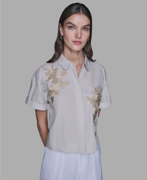 カール ラガーフェルド レディース トップス シャツ フラワー柄 フラワー KARLAGERFELD PARIS Women'striped Floral Detail Top Desert/Soft White ホワイト