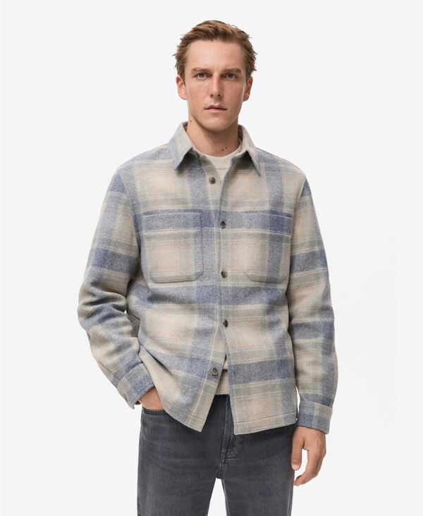 マンゴ メンズ トップス シャツ MANGO Men's Check Flannel Overshirt Sky Blue ブルー｜ReVida 店