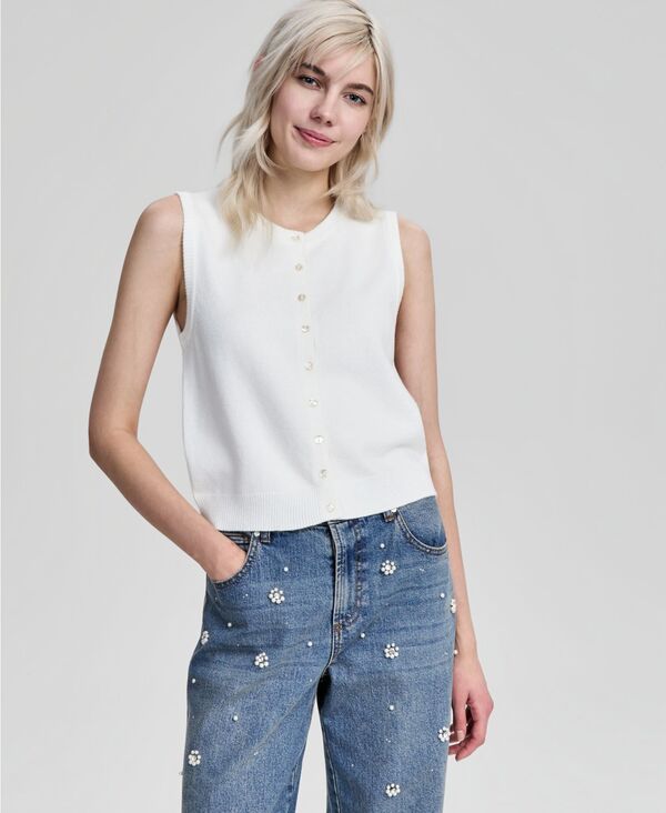 アンドノウディス レディース トップス 限りない 労働者の一団のど首 And Now This Women\u0027s Button-Front Crewneck Vest Calla Lilly トップス-ベスト・ジレ