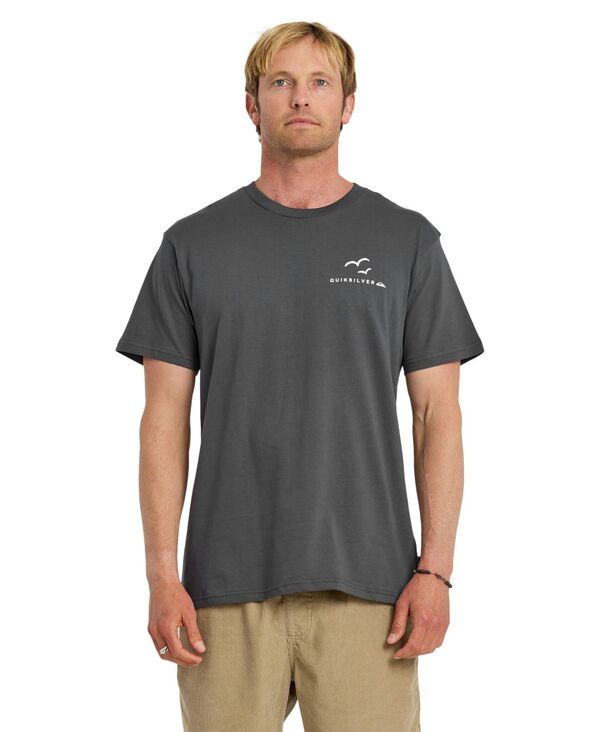 【送料無料】 クイックシルバー メンズ Tシャツ トップス Men's Happy Trails Short-Sleeve T-Shirt Iron gate