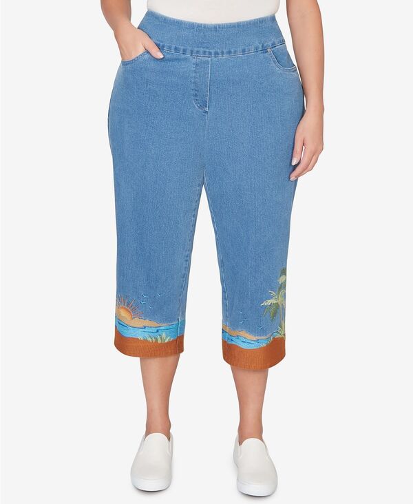 【送料無料】 アルフレッド ダナー レディース カジュアルパンツ ボトムス Plus Size Beachcomber Beach Embroidered Cuff Super Stretch Denim Capri Pants Light Indigo