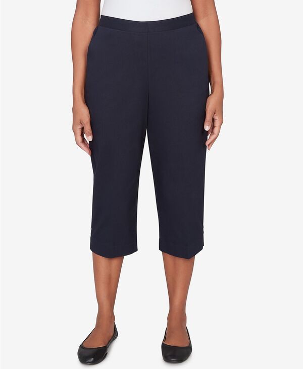 【送料無料】 アルフレッド ダナー レディース カジュアルパンツ ボトムス Women's Classic Solid Twill Button Hem Capri Pants Navy｜ReVida 店
