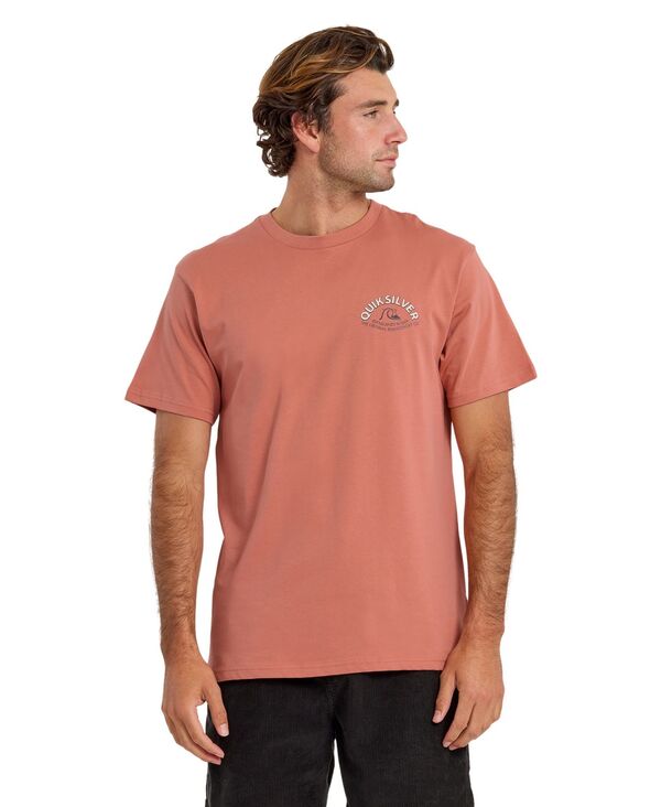 【送料無料】 クイックシルバー メンズ Tシャツ トップス Men's Bubble Arch Short-Sleeve T-Shirt Desert sand
