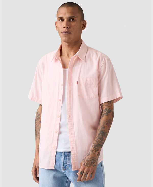 リーヴァイズジーンズ メンズ トップス プルオーバー 半袖 Levi\u0027s Men\u0027s Classic Pocket Short-Sleeve Regular-Fit Shirt 金 Naturel