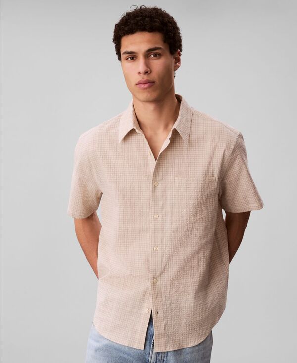 カルバンクライン メンズ トップス シャツ 半袖 Calvin Klein Men'short-Sleeve Crinkle Poplin Shirt Oatmeal オートミール｜ReVida 店