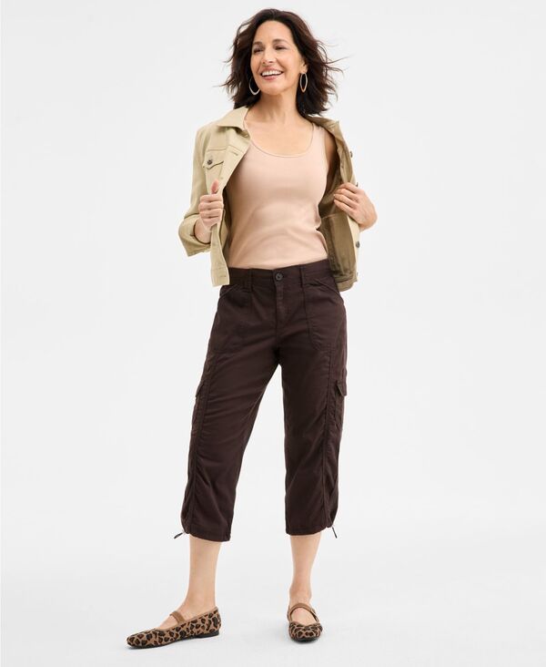 スタイルアンドコー レディース ボトムス カジュアルパンツ キャップ Style & Co Women's Mid-Rise Cargo Capri Pants Exclusively at Macy's Rich Truffle