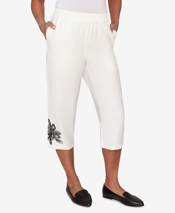 アルフレッド ダナー レディース ボトムス カジュアルパンツ フラワー柄 刺繍 キャップ フラワー Alfredunner Women's Crowd Pleaser Floral Embroidered Relaxed Capri Pants White ホワイト|ReVida 店
