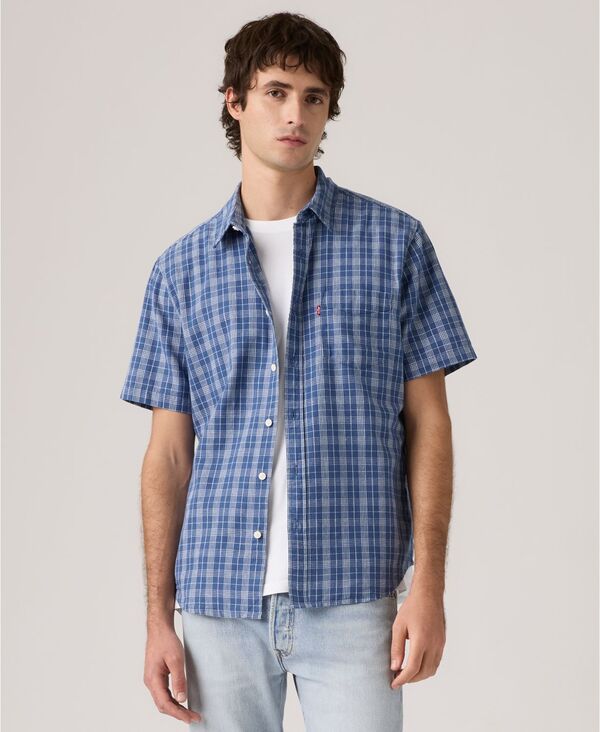 リーヴァイズジーンズ メンズ トップス プルオーバー 半袖 Levi\u0027s Men\u0027s Classic Pocket Short-Sleeve Shirt Sunshine Blue 青色