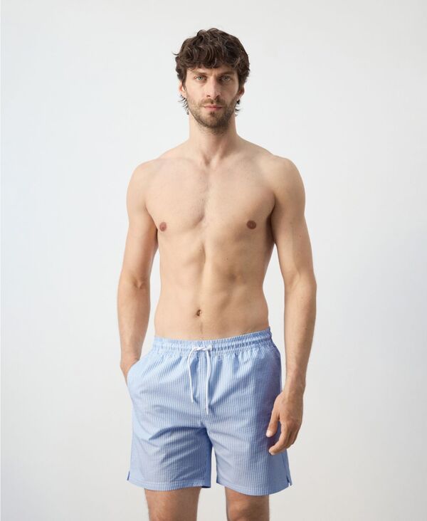 マンゴ メンズ 水泳着 二分の一ズボン下・さる股引き MANGO Men\u0027seersucker Swimming Trunksky Blue 青色