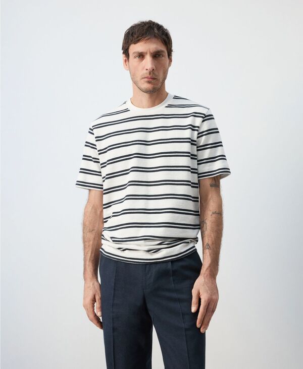 マンゴ メンズ トップス ティーシャツ MANGO Men\u0027s Regular-Fit Striped T-Shirt White 白いこと