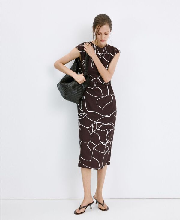 マンゴ レディース トップス ワンピース プリント ギャザー MANGO Women's Printed Ruchedress Brown ブラウン｜ReVida 店