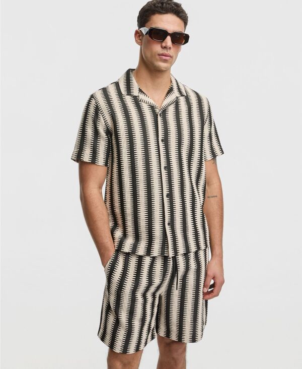 モードオブワン メンズ トップス シャツ 半袖 ニット Mode of One Men's Relaxed-Fit Crochet Knit Short-Sleeve Camp Shirt Deep Black ブラック｜ReVida 店