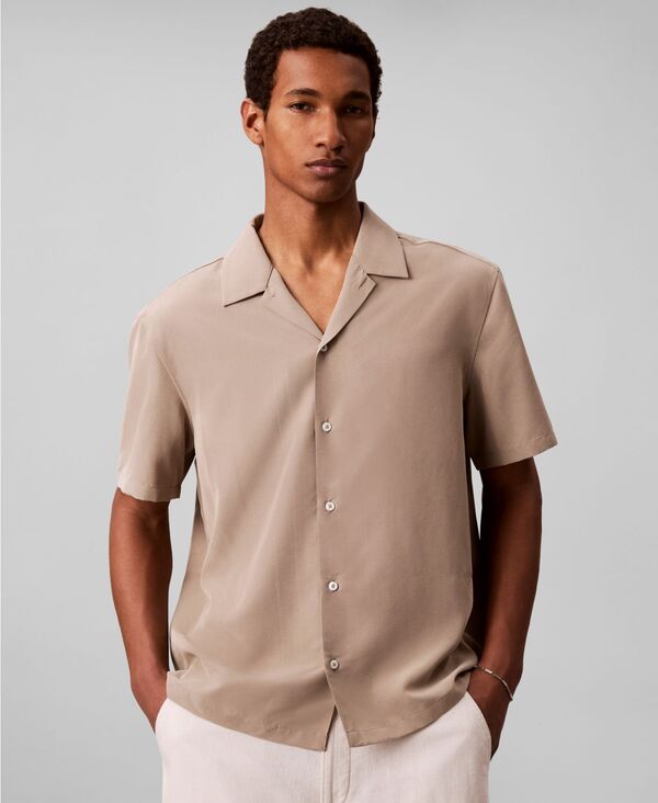 カルバンクライン メンズ トップス シャツ ヴィンテージ 半袖 Calvin Klein Men's Vintage-Inspi red Short-Sleeve Shirt Roasted Cashew|ReVida 店