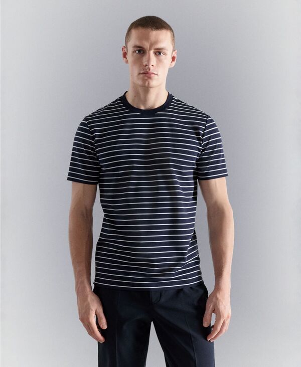 マンゴ メンズ トップス Tシャツ MANGO Men\'s Coolmax Slim-Fit Striped T-Shirt Navy ネイビー|ReVida 店