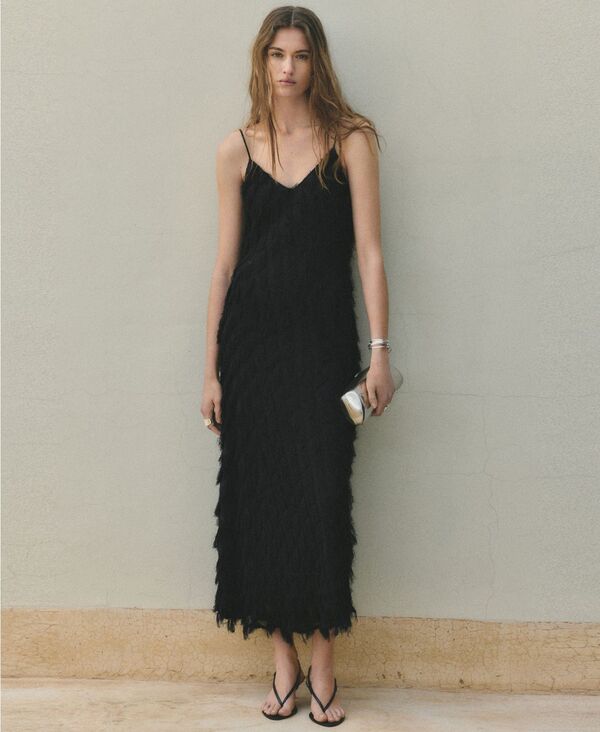 マンゴ レディース トップス ワンピース MANGO Women's Long Frayedress Black ブラック｜ReVida 店