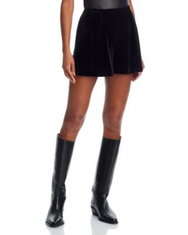 ノーマカマリ レディース ボトムス ハーフパンツ・ショーツ プリーツ ベルベット ショートパンツ Norma Kamali Normal Kamali Velvet Pleated Shorts Black ブラック