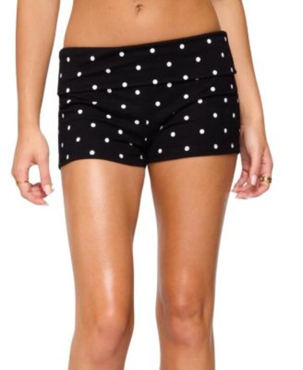 アディクテッド レディース ボトムス ハーフパンツ・ショーツ ドット柄 ドット ショートパンツ Edikted Chelsie Polka Dot Foldover Shorts Black and White ホワイト