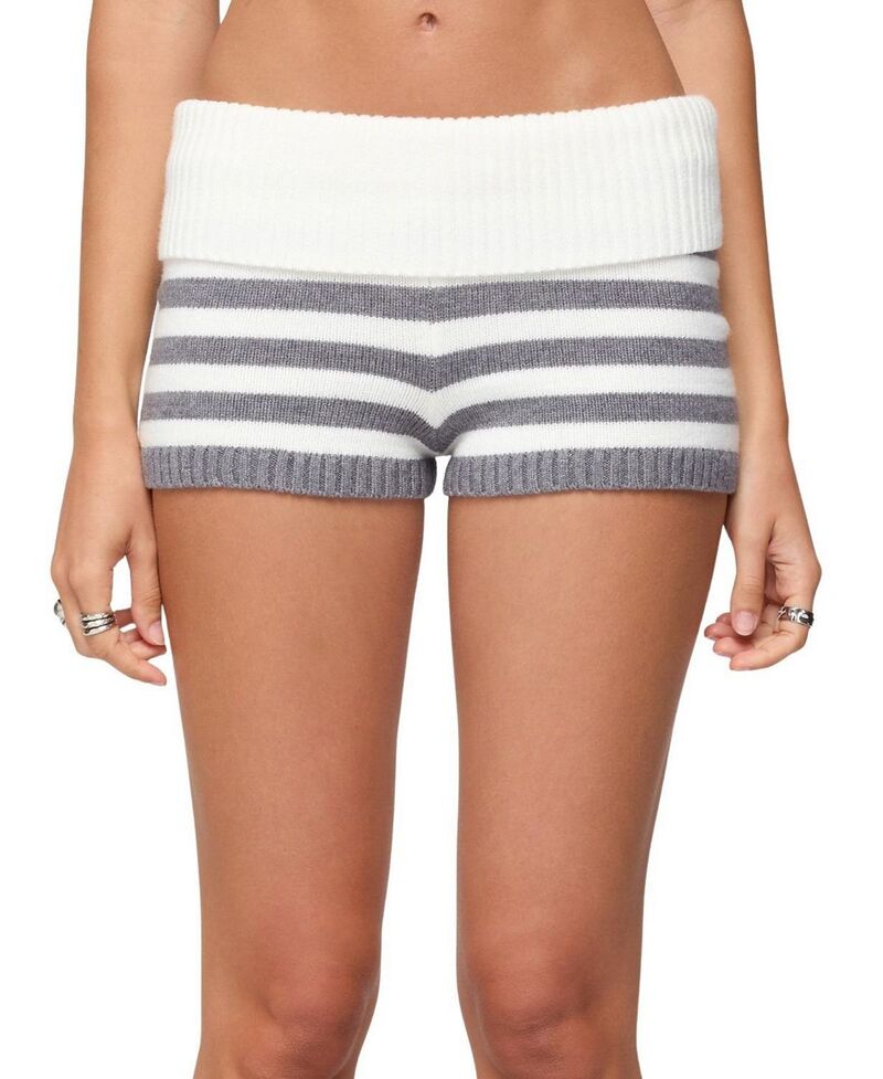 アディクテッド レディース ボトムス ハーフパンツ・ショーツ ショートパンツ ニット Edikted Saphi Striped Foldover Knit Shorts Gray-and-White ホワイト｜ReVida 店