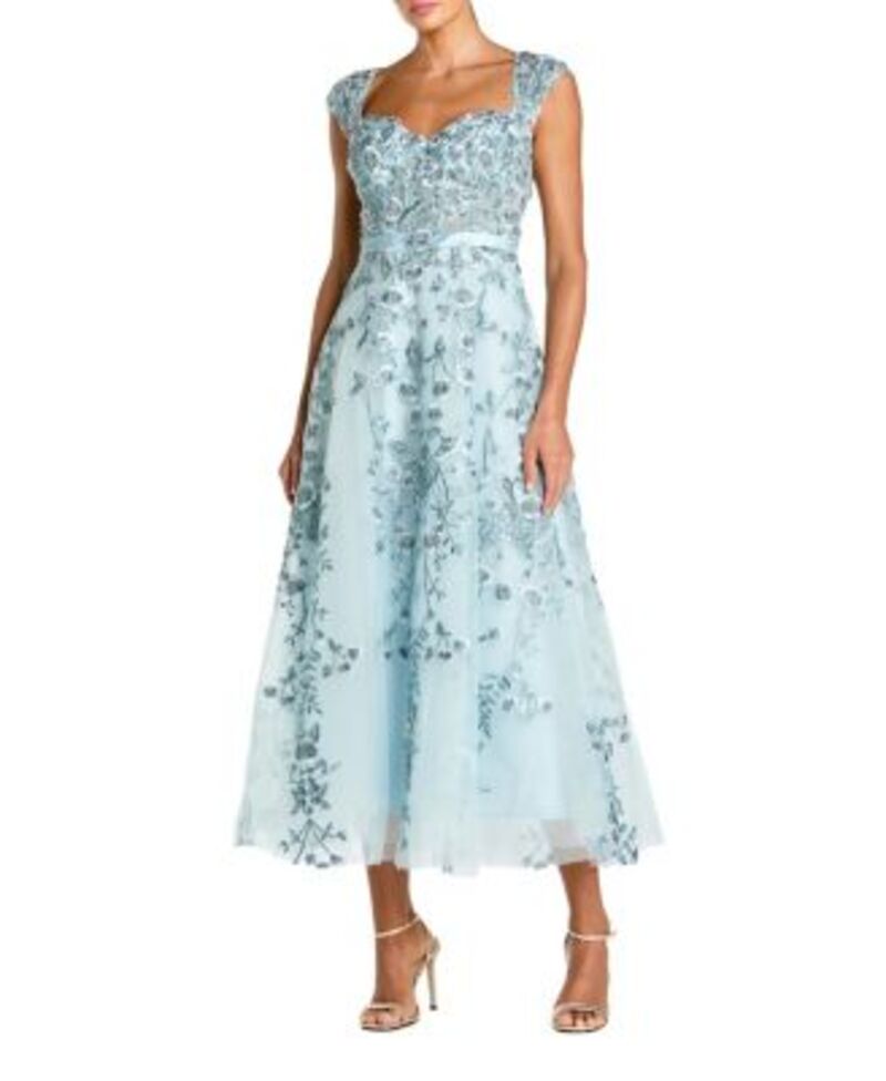 マックダガル レディース トップス ワンピース フラワー柄 刺繍 フラワー Mac Duggal Floral Embroidered Sweetheart Neckline Dress Powder Blue ブルー
