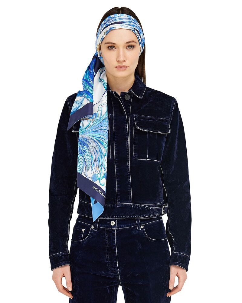 フェラガモ レディース 付属物 えり巻き・袈裟・えり巻き 地絹 FERRAGAMO Avorio Silk Scarf Navy 米国海軍