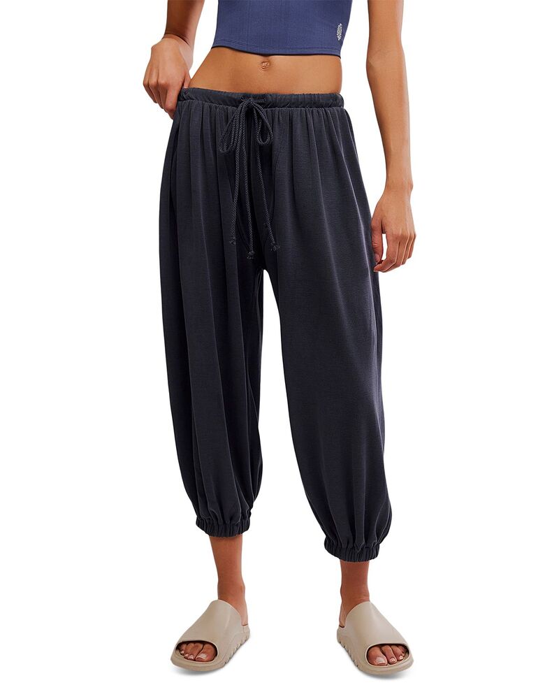 フリーピープル レディース ボトムス 心地好いズボン下 Free People Momentum Pants Black 黒いこと