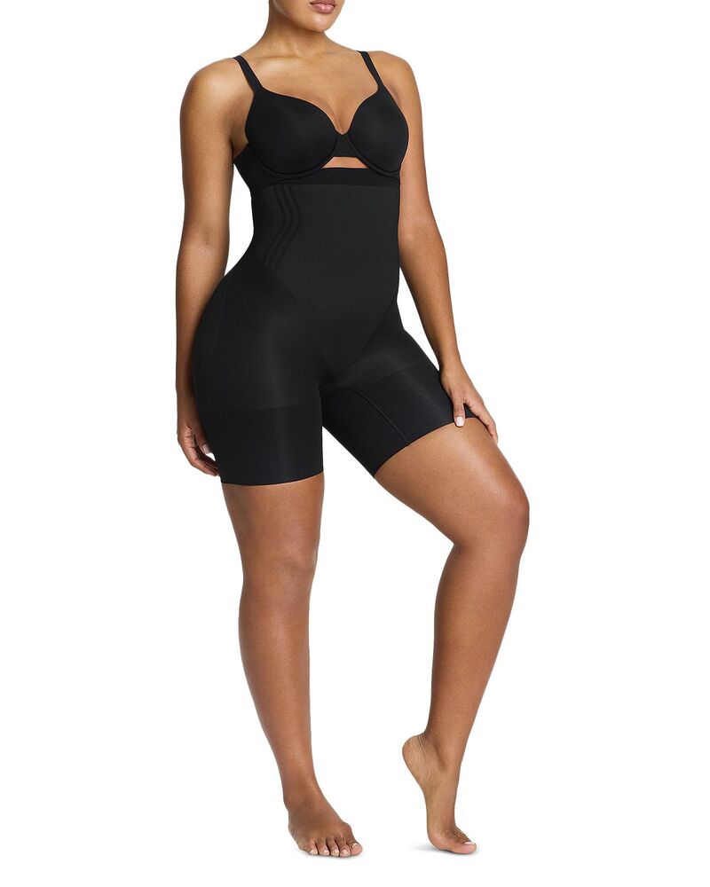 スパンク レディース ボトムス ハーフパンツ・ショーツ ショートパンツ SPANXsculpt Go Figure High Waisted Mid Thigh Shorts Very Black ブラック｜ReVida 店 19,595円