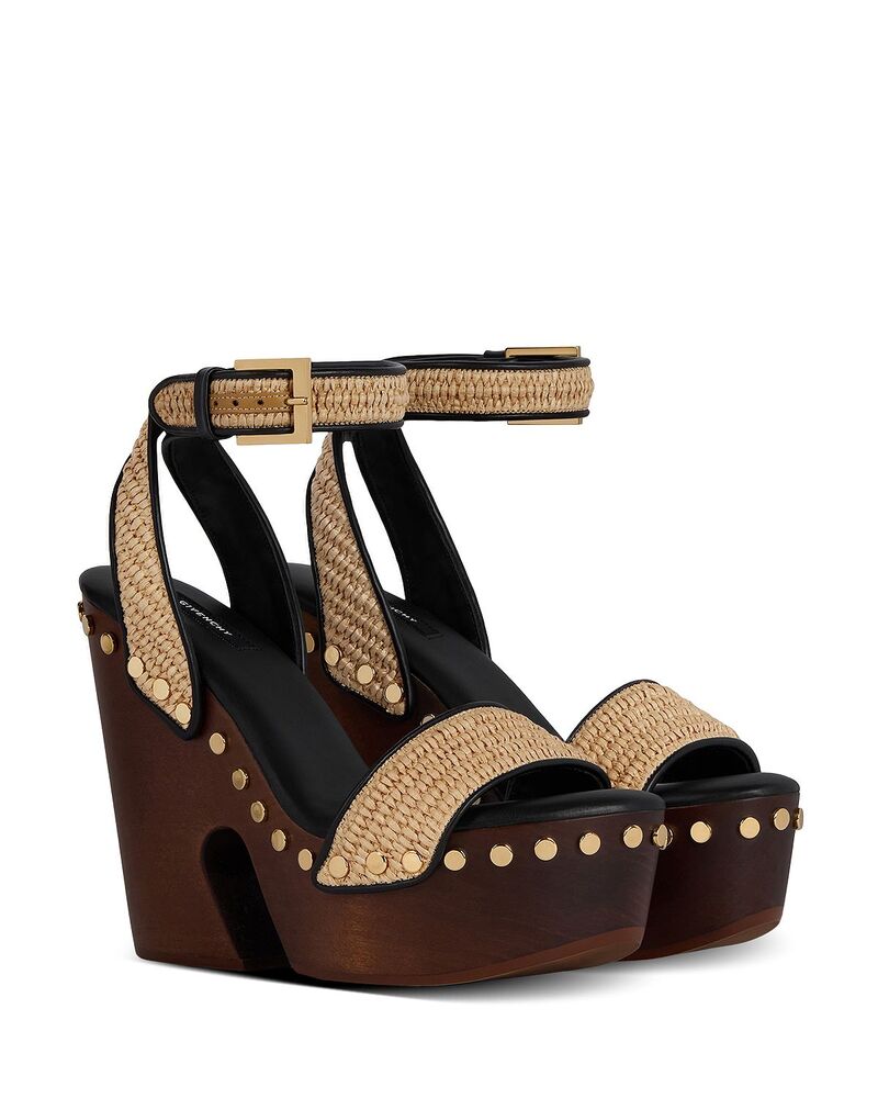 ジバンシー レディース シューズ サンダル プラットフォーム Givenchy Women'studded Platform Wedge Sandals Natural｜ReVida 店