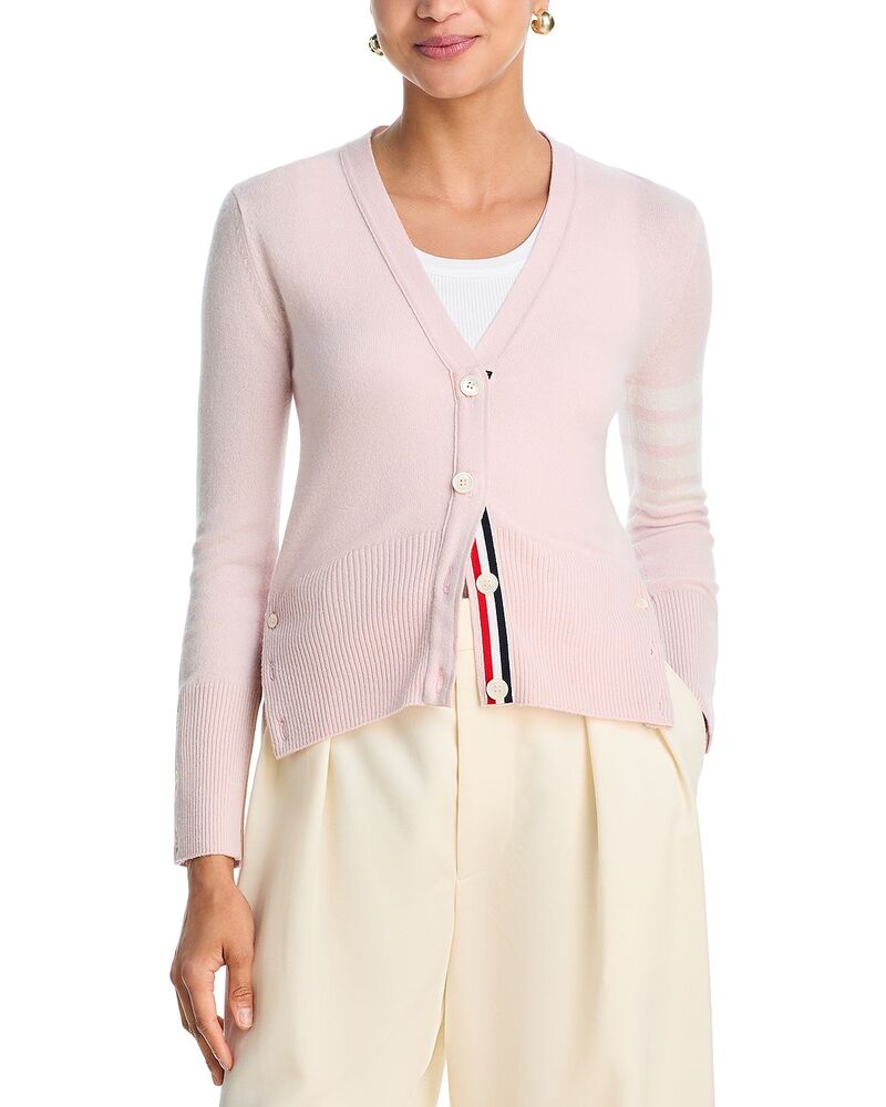 トムブラウン レディース アウター カーディガン Vネック Thom Browne Classic V Neck Cashmere Cardigan Light Pink ピンク｜ReVida 店