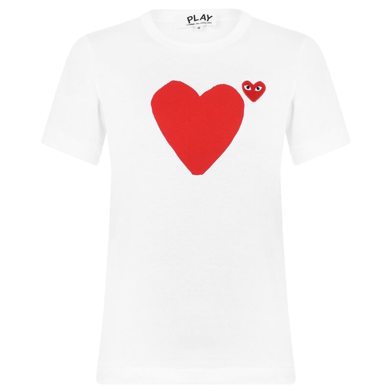 【送料無料】 コム・デ・ギャルソン レディース Tシャツ トップス Signature Heart Logo Patch T-Shirt White/Red|ReVida 店