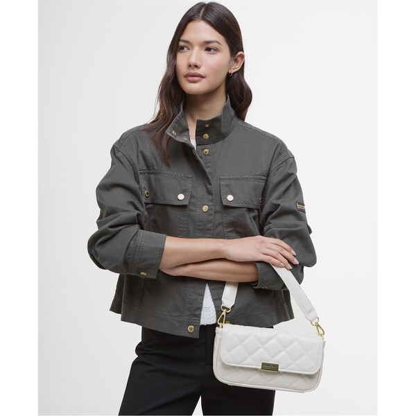 バブアー レディース バッグ ハンドバッグ キルティング Barbour International Quilted Medium Cross Body Bag G Silver Birch シルバー 14,985円