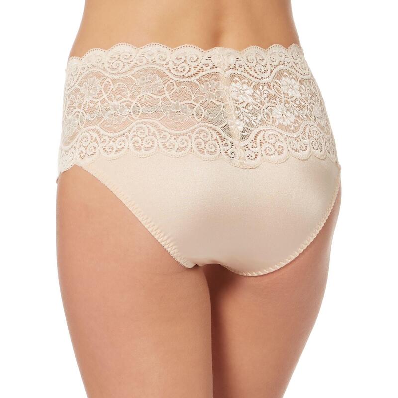 トリンプ レディース アンダーウェア パンツ マキシ Triumph Amourette 300 Maxi Briefs Skin 0026