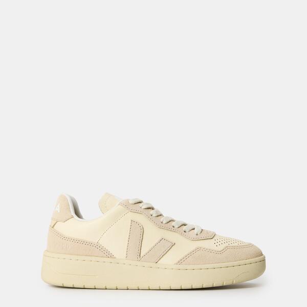 ヴェジャ レディース シューズ スニーカー なめし革 Veja Women\u0027s Bastleather Courtrainers Cashew/Oat