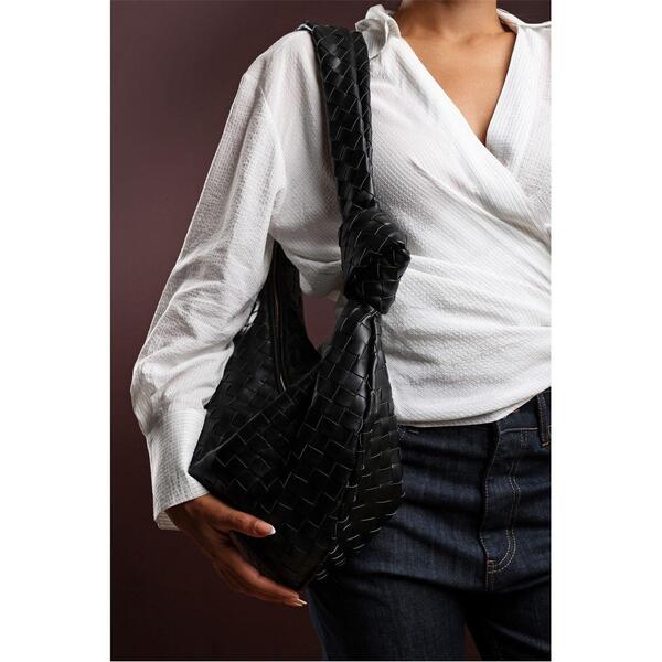 ホエアズザットフロム レディース 御徒面子 Wheres That From Wheres Knotted Strap Woven Shoulder Bag Black 黒いこと
