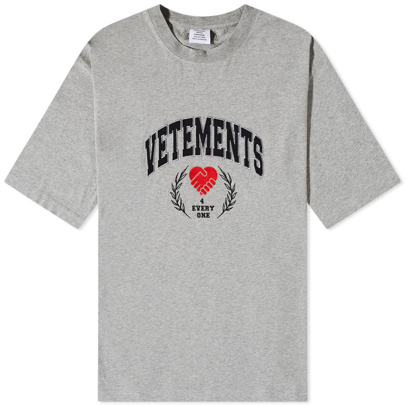 りとなって VETEMENTS ヴェトモン ロゴ Tシャツ S [美品] ブラック