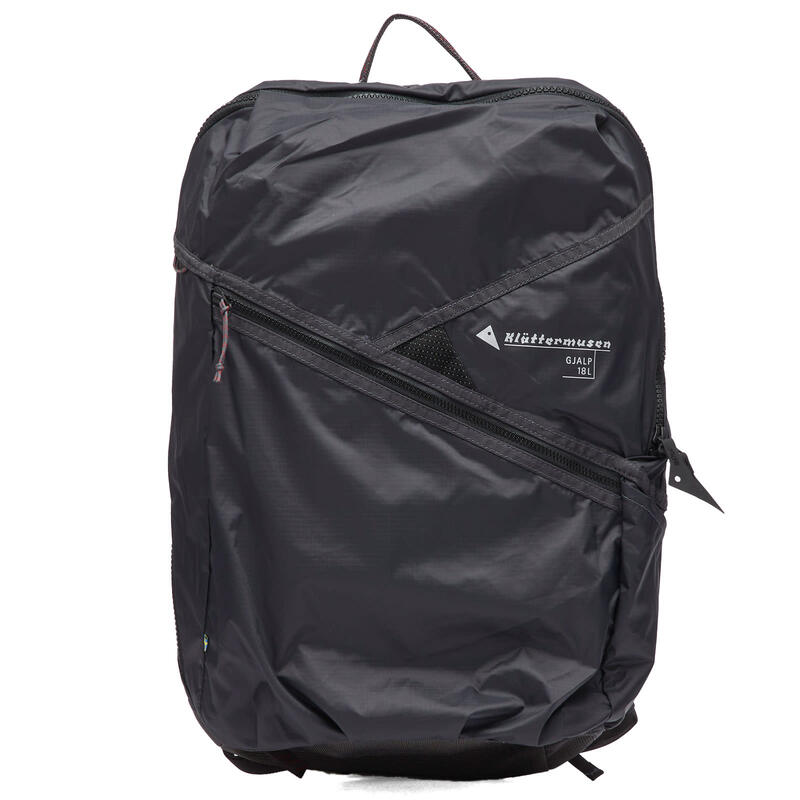 クレッタルムーセン メンズ バッグ バックパック・リュックサック Klattermusen Gjalp 18L Backpack Raven 21,868円