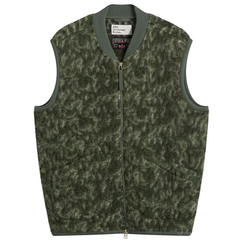ユニバーサルワークス メンズ アウター ベスト ジレ END. x Universal Worksnugilet Olive オリーブ
