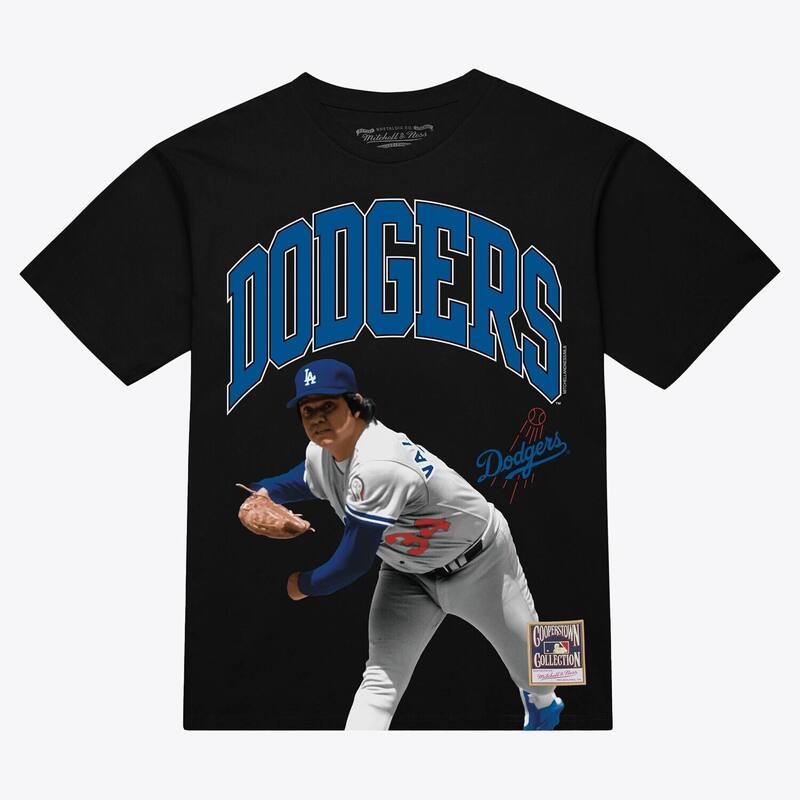 ミッチェル&ネス レディース トップス Tシャツ グラフィック Men's Mitchell & Ness Fernando Valenzuela Black Los Angeles Dodgers Photo Arch Player Graphic T-Shirt Lad Black ブラック｜ReVida 店