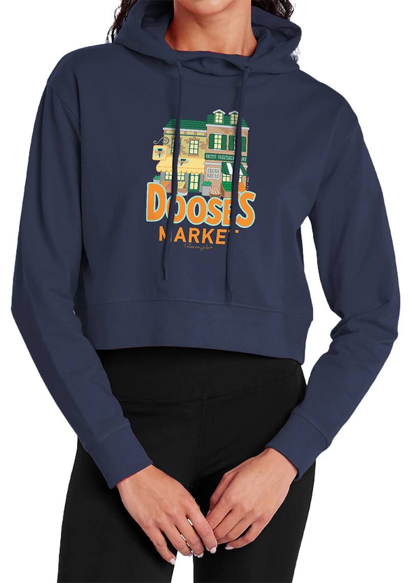 アニメ文字記号 レディース トップス ティーシャツ クロップド パーカー Licensed Character Juniors\u0027 Gilmore Girls Dooze\u0027s Market Cropped Hoodie Navy 米国海軍