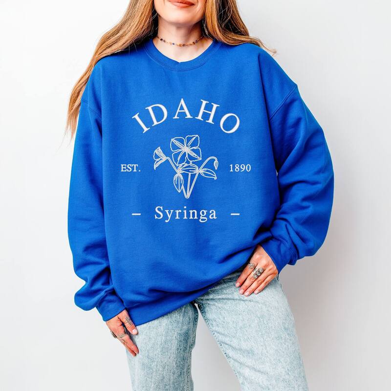 Simply Sage Market レディース トップス ティーシャツ 汗水 刺しゅう Simply Sage Market Embroidered Idaho Syringa Flower Sweatshirt Royal