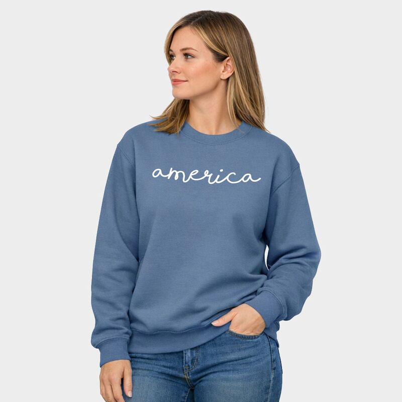 Simply Sage Market レディース トップス Tシャツ スウェット グラフィック Simply Sage Market America Cursive - Women's Graphic Sweatshirt Slate スレート|ReVida 店