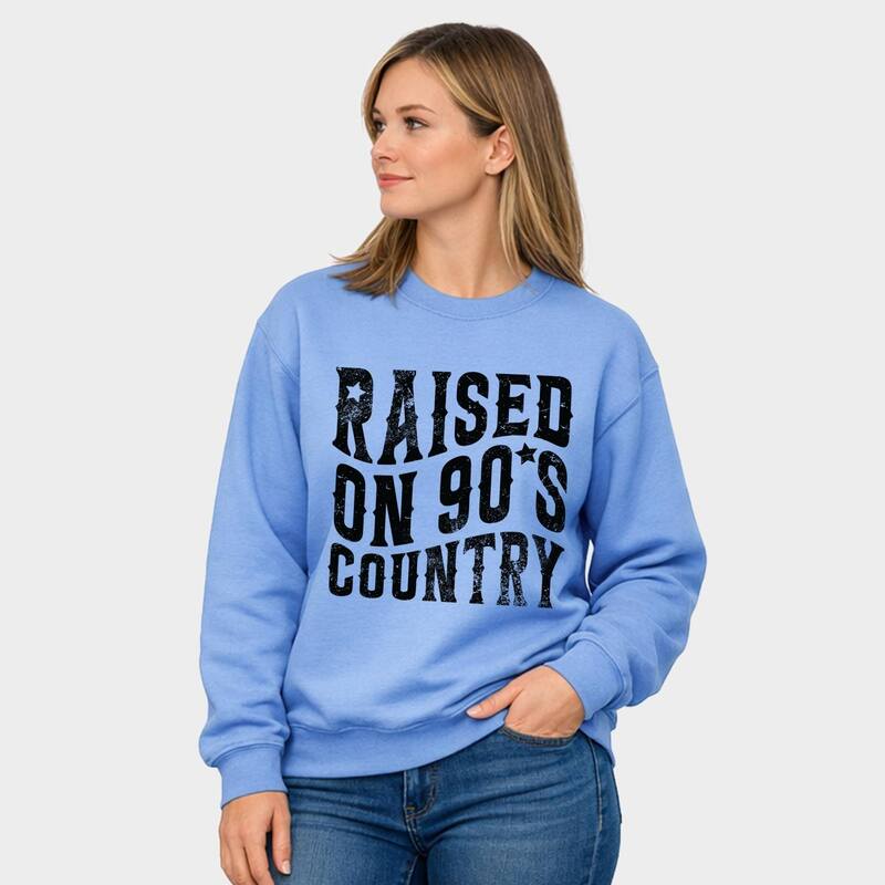 Simply Sage Market レディース トップス プルオーバー 汗水 グラフィック Simply Sage Market Raised On 90s Country - Women\u0027s Graphic Sweatshirt Carolina